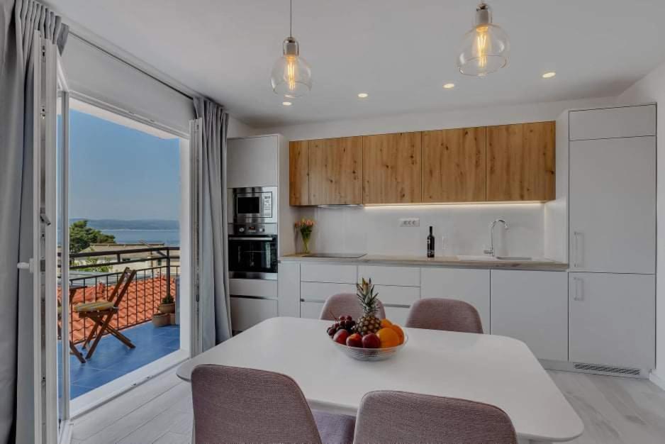 Apartments Rose Baska Voda Exterior photo